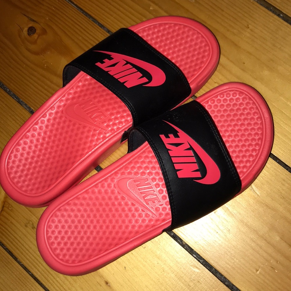 nike slides